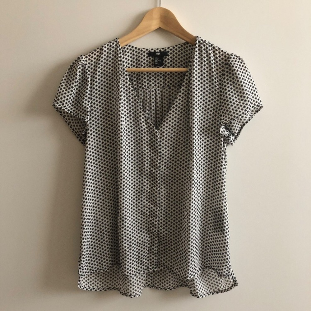 H&M button up blouse